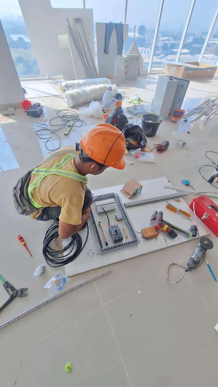 Nix Office Tower - Electrical Wiring